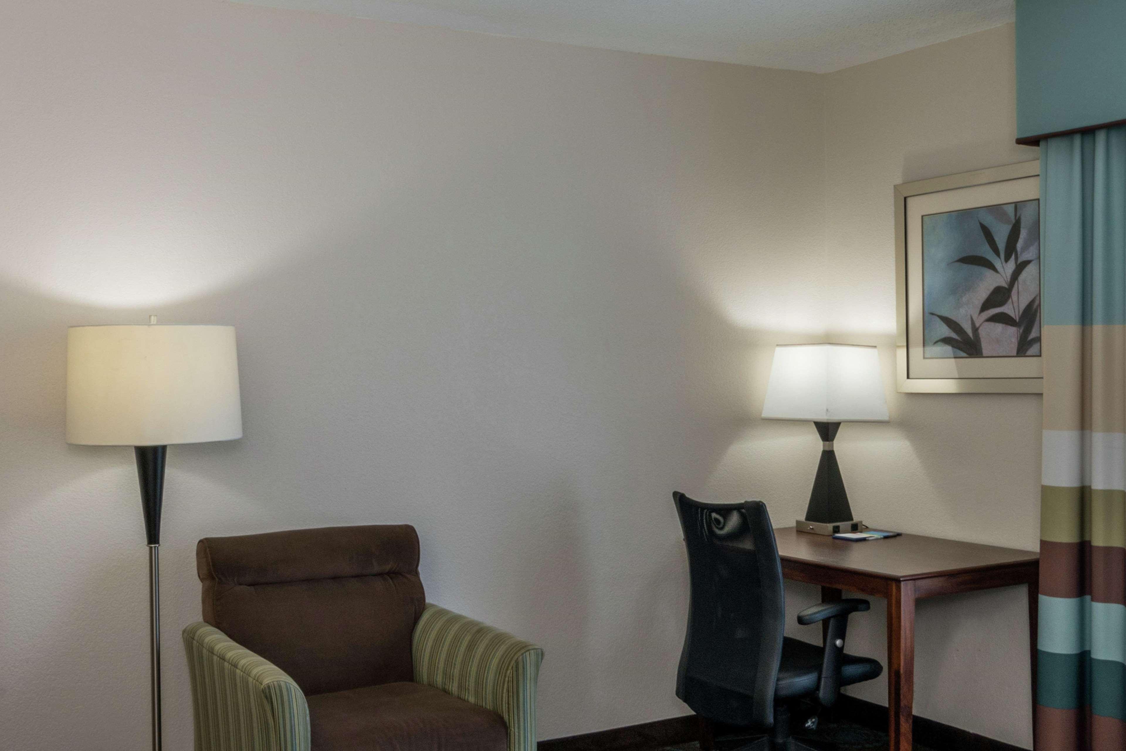 Hampton Inn Dahlgren Eksteriør bilde